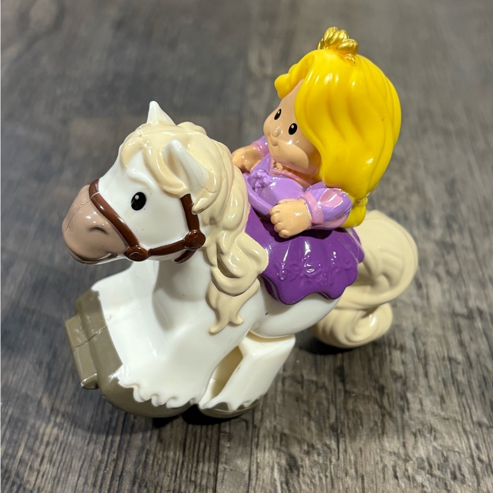 Fisher-Price Little People Disney Princess Rapunzel Klip Klop Horse